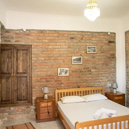 Belle View Old Town Гостевой дом Берат