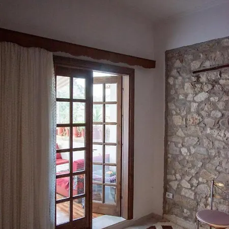 Belle View Old Town Μπεράτ