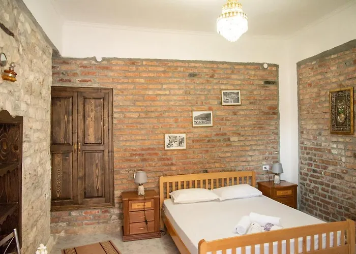 Belle View Old Town Penzion Berat